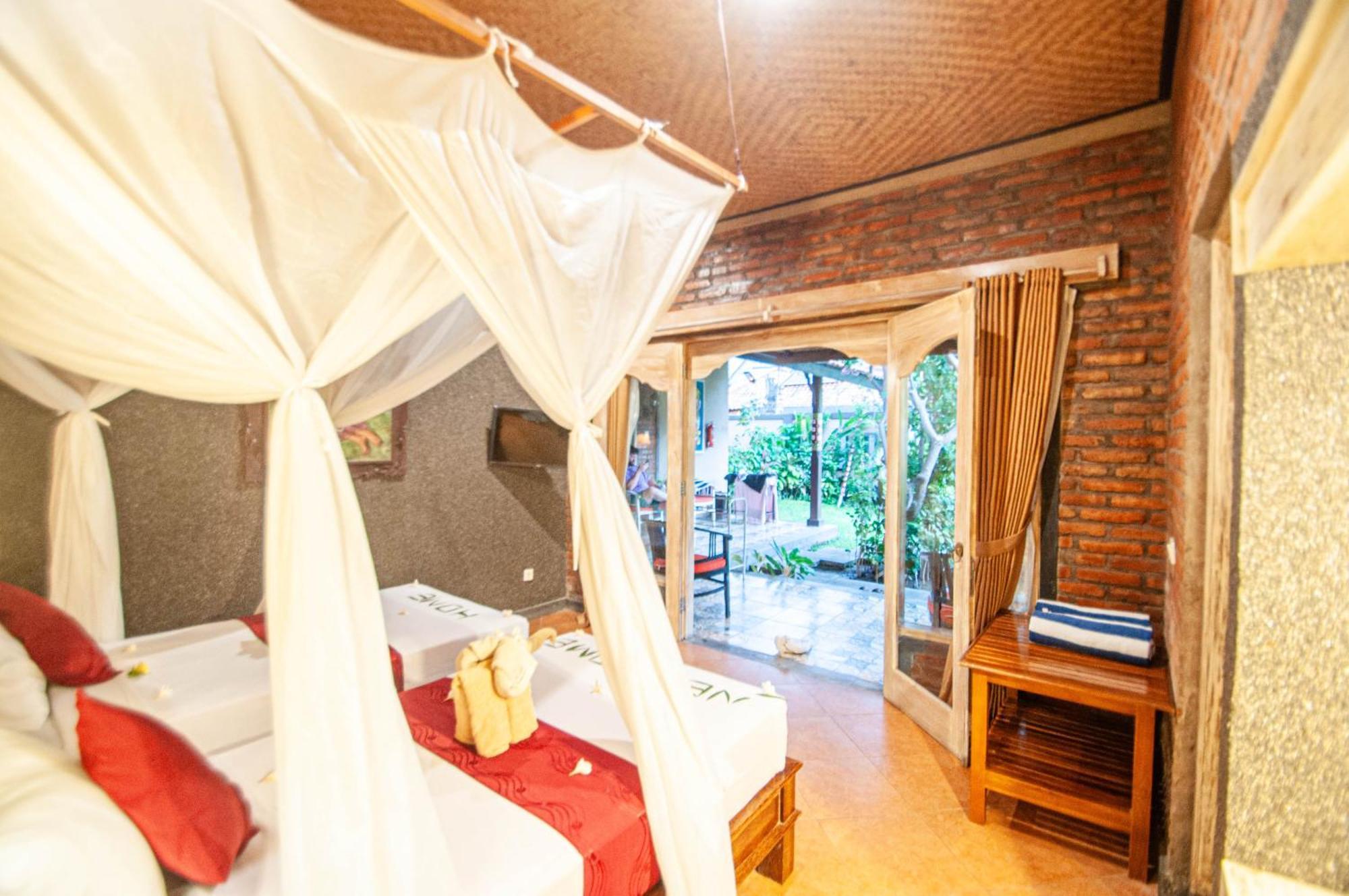 Kubuku Eco Dive Lodge And Yoga Pemuteran Eksteriør bilde